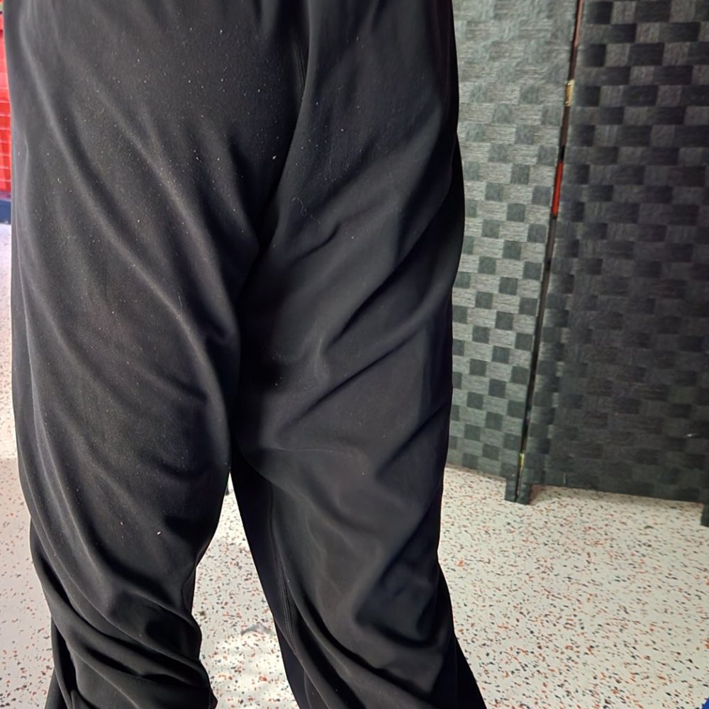 Athleta Salutation Capri Jogger - image 5